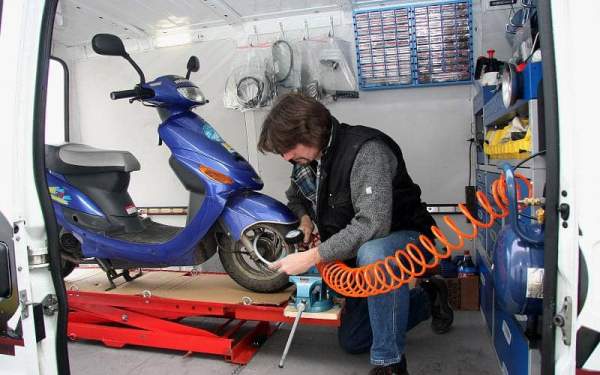 Kymco Top Boy 50 100 ccm 2Takt Vorort Service Home Mobil Motorroller.de Kundendienst Werkstatt Reparatur Wartung Bus Wagen Inspektion Ersatzteil