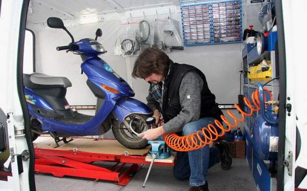 MBK Skycruiser 125 125ccm 4Takt Vorort Service Home Mobil Motorroller.de Kundendienst Werkstatt Reparatur Wartung Bus Wagen Inspektion Ersatzteil